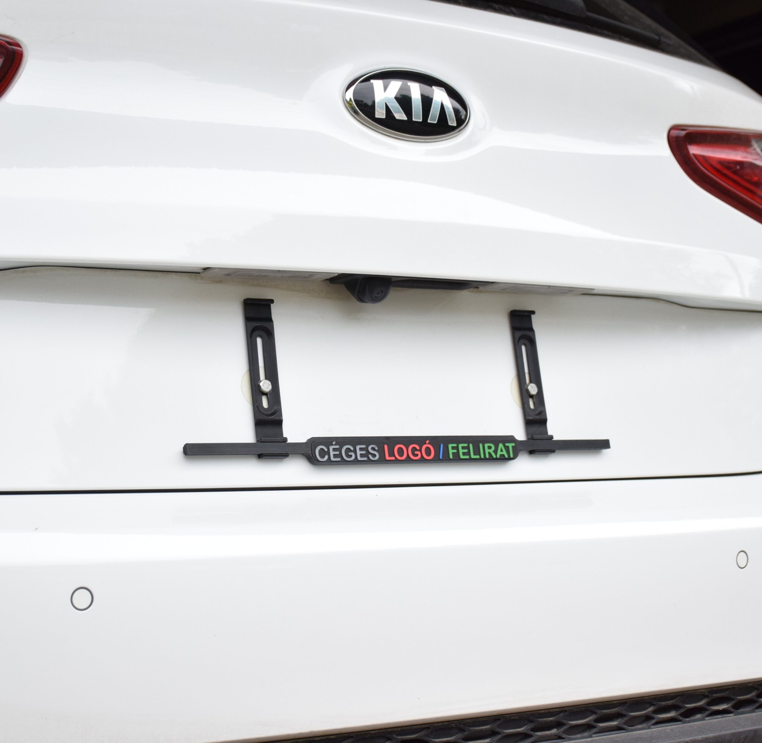 Rendszámtábla tartó - feliratozható - keret nélküli - Image 2